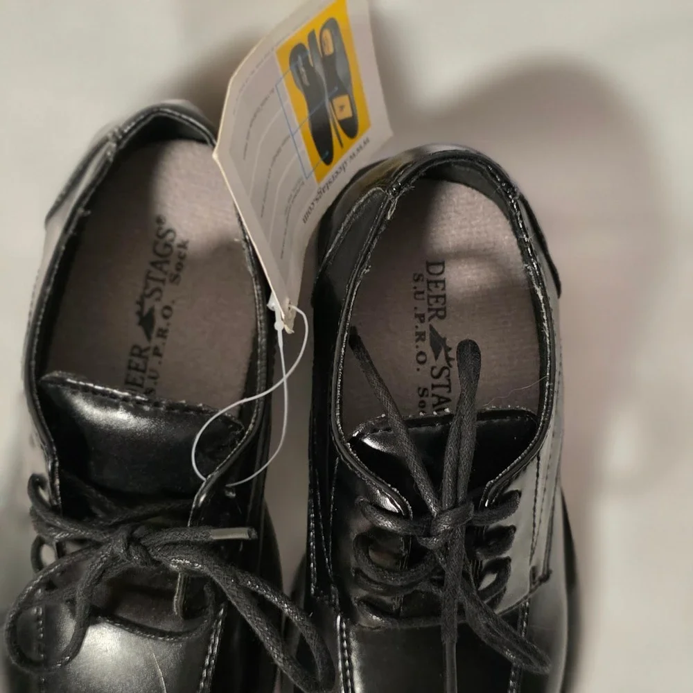 Deer Stags Kids Gabe‎ Black Patent Leather Dress Shoes Size 11M NWT